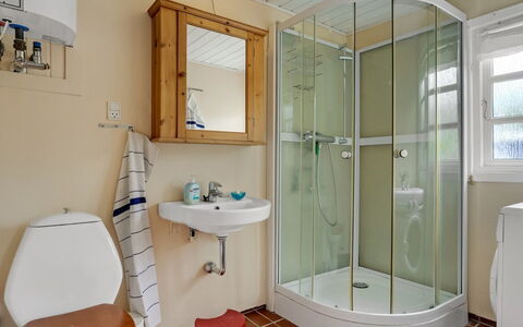 Vian - 200M from the Sea: Plumbing Fixture, Bathroom, Flooring, Floor, Interior Design, Toilet Seat, Bathroom Sink, Sink, Toilet, Plumbing