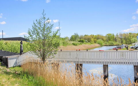 Milo - 5M from the Sea: Water, Bridge, Waterway, Bank, Watercourse, Channel, Boardwalk, River