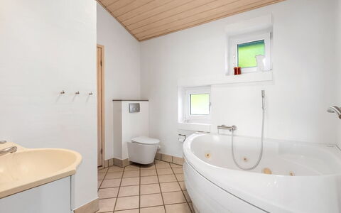 Sarita - 1Km from the Sea: Interior Design, Flooring, Plumbing Fixture, Floor, Bathroom, Wood, Ceiling, Bathtub, Tap, Plumbing