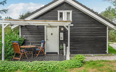 Fiallar - 7.5Km from the Sea