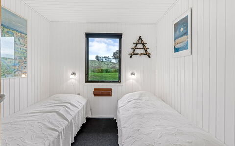 Hila - 900M from the Sea: Wood, Bedroom, Floor, Bed, Ceiling, Flooring, Bed Frame, Bedding, Bed Sheet, Hardwood