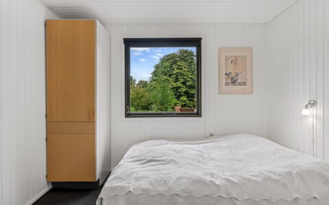 Hila - 900M from the Sea: Wall, Wood, Bedroom, Interior Design, Ceiling, Floor, Bed, Bed Sheet, Bedding, Bed Frame