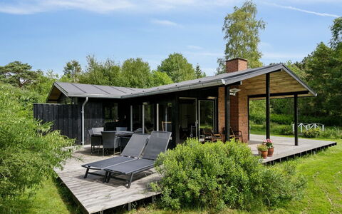 Skjold - 600M from the Sea: Cottage, Home, House, Roof, Porch, Estate, Siding, Garden Buildings, Farmhouse, Yard