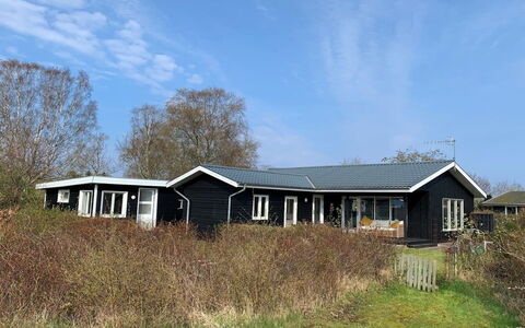 Norell - 800M from the Sea: Thatching, Cottage, House, Roof, Home, Farmhouse, Hut, Estate, Village