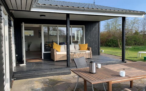 Norell - 800M from the Sea: Thatching, Cottage, House, Roof, Home, Farmhouse, Hut, Estate, Village