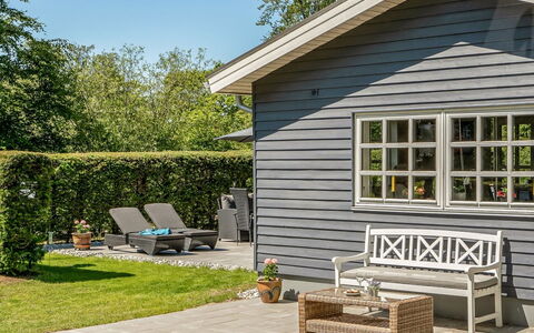 Edele - 800M from the Sea: Wood, Siding, Outdoor Furniture, Cottage, Garden, Door, Garden Buildings, Porch, Yard, Shade