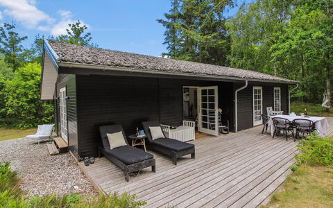 Øllegård - 250M from the Sea: Grass, Grassland, Landscape, Ecoregion, Plain, Plant Community, Land Lot, Outdoor Furniture, Prairie, Shrubland