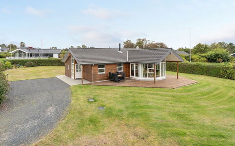 Kimi - 800M from the Sea: Architecture, Roof, Home, Composite Material, Daylighting, Siding, Driveway