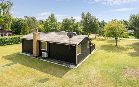 Teofan - 500M from the Sea: Thatching, Cottage, House, Roof, Home, Farmhouse, Hut, Estate, Village