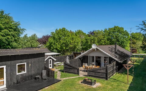 Kalli - 350M to the Fjord: Roof, House, Cottage, Home, Backyard, Lawn, Garden, Yard, Siding, Garden Buildings