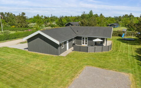 Ljupco - 500M to the Fjord: House, Home, Residential Area, Cottage, Siding, Estate, Driveway, Yard