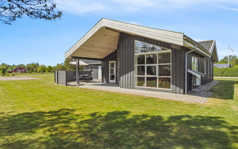 Ljupco - 500M to the Fjord: House, Home, Residential Area, Cottage, Siding, Estate, Driveway, Yard