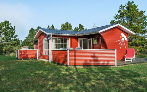 Hilleborg - 100M from the Sea: House, Home, Residential Area, Roof, Cottage, Land Lot, Estate, Yard, Garden, Siding
