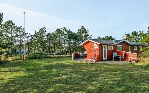 Hilleborg - 100M from the Sea: House, Home, Residential Area, Roof, Cottage, Land Lot, Estate, Yard, Garden, Siding