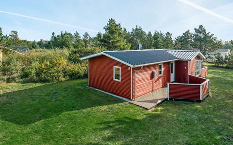 Hilleborg - 100M from the Sea: House, Home, Residential Area, Roof, Cottage, Land Lot, Estate, Yard, Garden, Siding