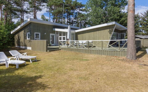 Hwelp - 200M from the Sea: Roof, House, Home, Cottage, Door, Siding, Deck, Porch, Plank, Hardwood