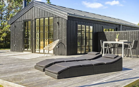 Sheyla - 150M from the Sea: Cottage, Shed, Hut, Farmhouse, Prairie, Shack, Barn, Log Cabin, Garden Buildings
