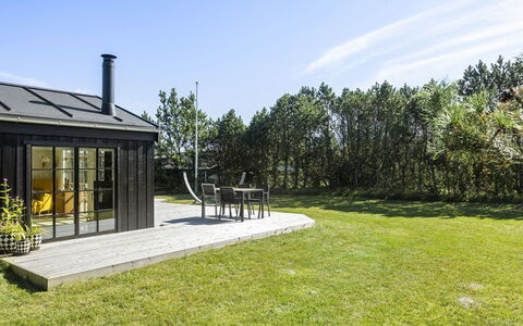 Sheyla - 150M from the Sea: Cottage, Shed, Hut, Farmhouse, Prairie, Shack, Barn, Log Cabin, Garden Buildings