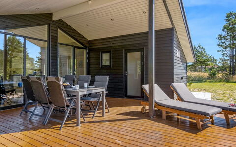 Jerrit - 225M from the Sea: Cottage, Shed, Hut, Farmhouse, Prairie, Shack, Barn, Log Cabin, Garden Buildings