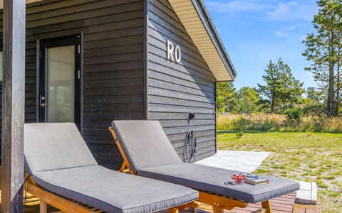 Jerrit - 225M from the Sea: Cottage, Shed, Hut, Farmhouse, Prairie, Shack, Barn, Log Cabin, Garden Buildings