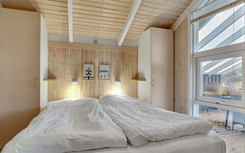 Berenice - 250M from the Sea: Wood, Bedroom, Home, Bed, Ceiling, Hardwood, Bedding, Plank, Wood Stain, Bed Sheet