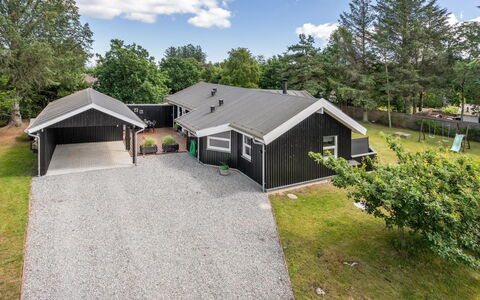 Talula - 350M from the Sea: Thatching, Cottage, House, Roof, Home, Farmhouse, Hut, Estate, Village