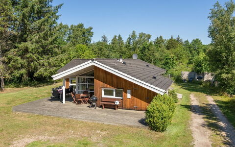 Milda - 1.9Km from the Sea: Swimming Pool, Outdoor Furniture, Furniture, Resort, Flagstone, Eco Hotel, Shade, Chair, Leisure, Estate