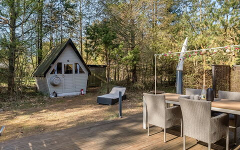 Susannah - from the Sea: Wood, Cottage, Land Lot, Garden, Backyard, Siding, Garden Buildings, Yard, Log Cabin, Landscaping
