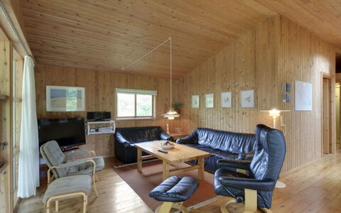 Gerasim - 400M from the Sea: Wood, Ceiling, Interior Design, Room, Home, Floor, Cottage, Hardwood, Light Fixture, Log Cabin