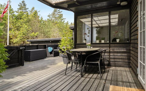 Siljan - from the Sea: Wood, Roof, House, Cottage, Door, Home, Siding, Land Lot, Garden Buildings, Shed