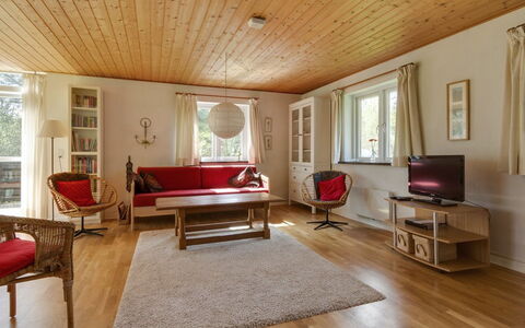 Eina - 250M from the Sea: Thatching, Cottage, House, Roof, Home, Farmhouse, Hut, Estate, Village