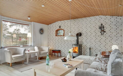 Herly - 50M from the Sea: Residential Area, Roof, Suburb, Driveway, Estate, Chimney