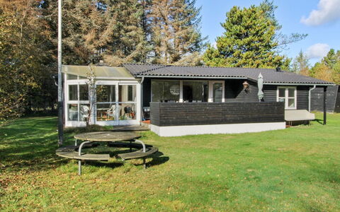 Herly - 50M from the Sea: Residential Area, Roof, Suburb, Driveway, Estate, Chimney