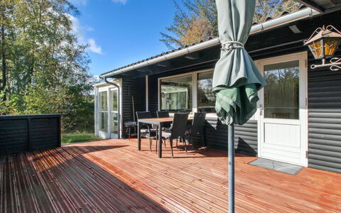 Herly - 50M from the Sea: Residential Area, Roof, Suburb, Driveway, Estate, Chimney