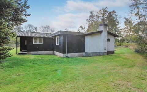 Herly - 50M from the Sea: Residential Area, Roof, Suburb, Driveway, Estate, Chimney