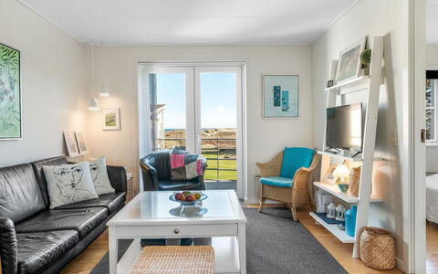 Dafna - 100M from the Sea: Apartment, Shade, Balcony, Chair, Fence, Outdoor Furniture, Aluminium, Artificial Turf