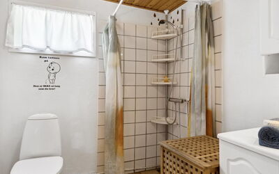 Annamie - 650M from the Sea