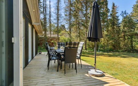 Aud - 300M from the Sea: Thatching, Cottage, House, Roof, Home, Farmhouse, Hut, Estate, Village