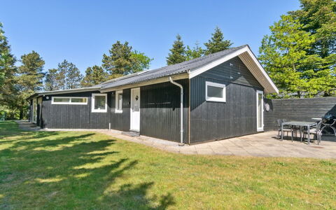 Aud - 300M from the Sea: Thatching, Cottage, House, Roof, Home, Farmhouse, Hut, Estate, Village