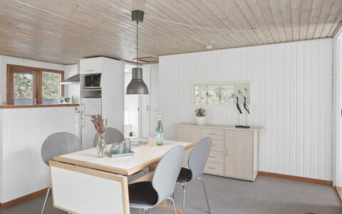 Ketildor - 100M from the Sea: Cottage, Shed, Hut, Farmhouse, Prairie, Shack, Barn, Log Cabin, Garden Buildings