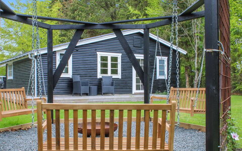 Astrid - 875M from the Sea: Wood, Shade, Metal, Hardwood, Porch, Garden, Backyard, Outdoor Structure, Eco Hotel, Yard