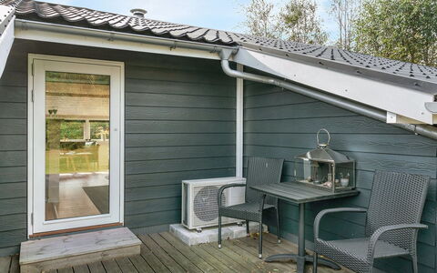 Erhardt - 800M from the Sea: Thatching, Cottage, House, Roof, Home, Farmhouse, Hut, Estate, Village