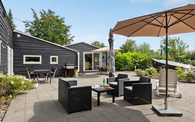 Sigfred - 1.5Km from the Sea