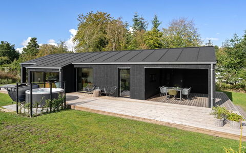 Sinna - from the Sea: Wood, Roof, House, Cottage, Door, Home, Siding, Land Lot, Garden Buildings, Shed