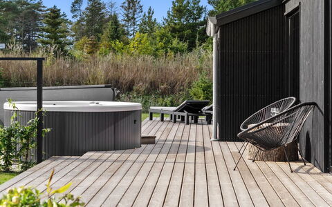 Sinna - from the Sea: Wood, Home, Porch, Deck, Hardwood, Roof, Wood Stain, Wood Flooring, Eco Hotel