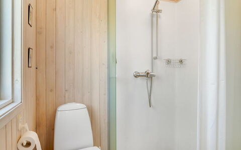 Delco - 200M from the Sea: Bathroom, Plumbing Fixture, Wall, Flooring, Wood, Bathroom Sink, Floor, Interior Design, Toilet, Toilet Seat