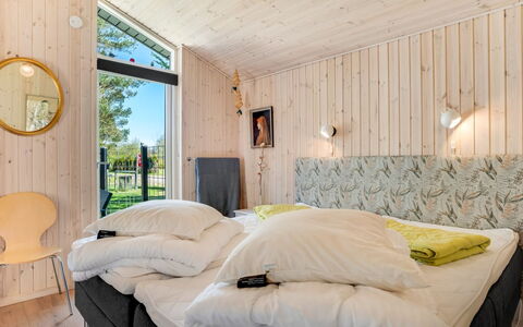 Delco - 200M from the Sea: Wood, Home, Bedroom, Cottage, Wood Stain, Hardwood, Bed, Design, Bed Frame, Bedding