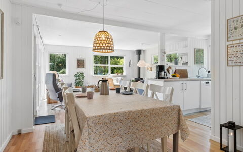 Kajo - 800M from the Sea: House, Roof, Home, Cottage, Shed, Garden Buildings, Siding, Yard, Log Cabin, Hut
