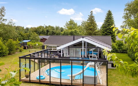 Herta - 700M from the Sea: Wood, Home, Porch, Deck, Hardwood, Roof, Wood Stain, Wood Flooring, Eco Hotel