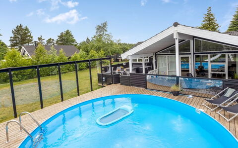 Herta - 700M from the Sea: Wood, Home, Porch, Deck, Hardwood, Roof, Wood Stain, Wood Flooring, Eco Hotel